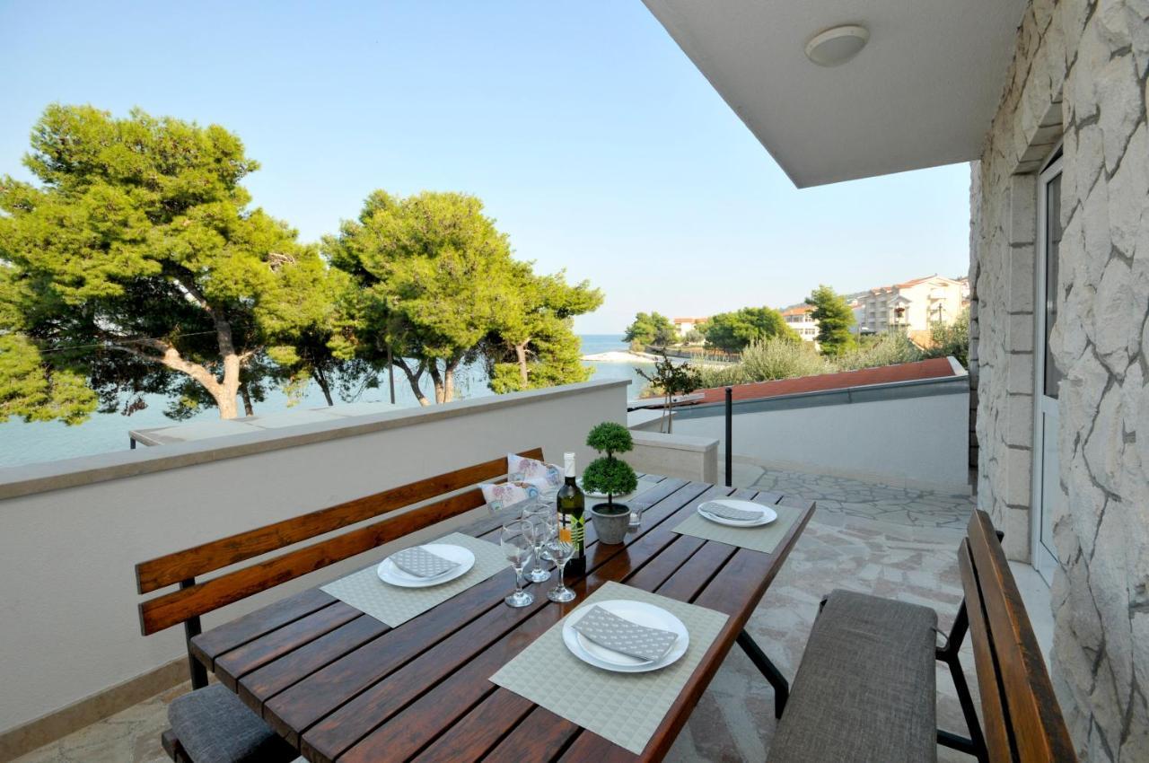 Apartments Penic Trogir Exteriör bild