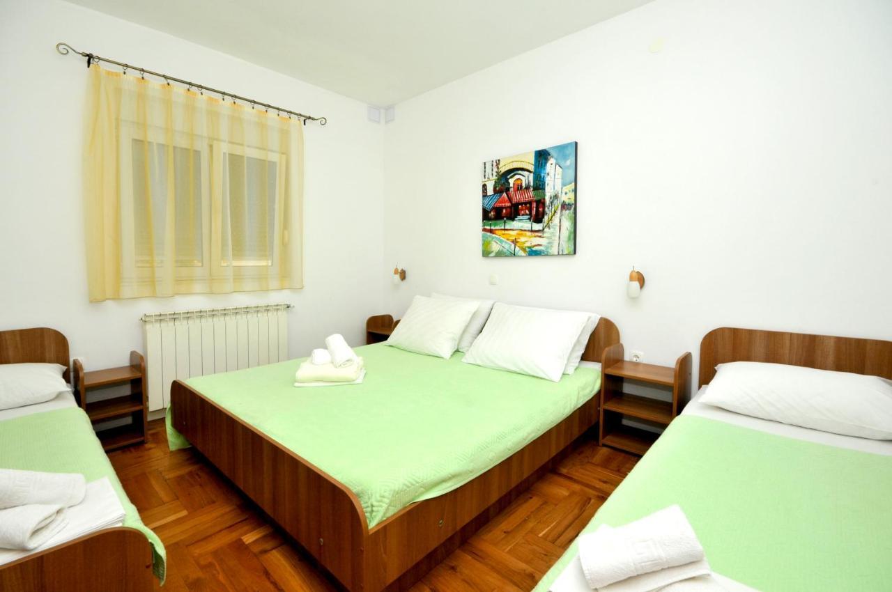 Apartments Penic Trogir Exteriör bild