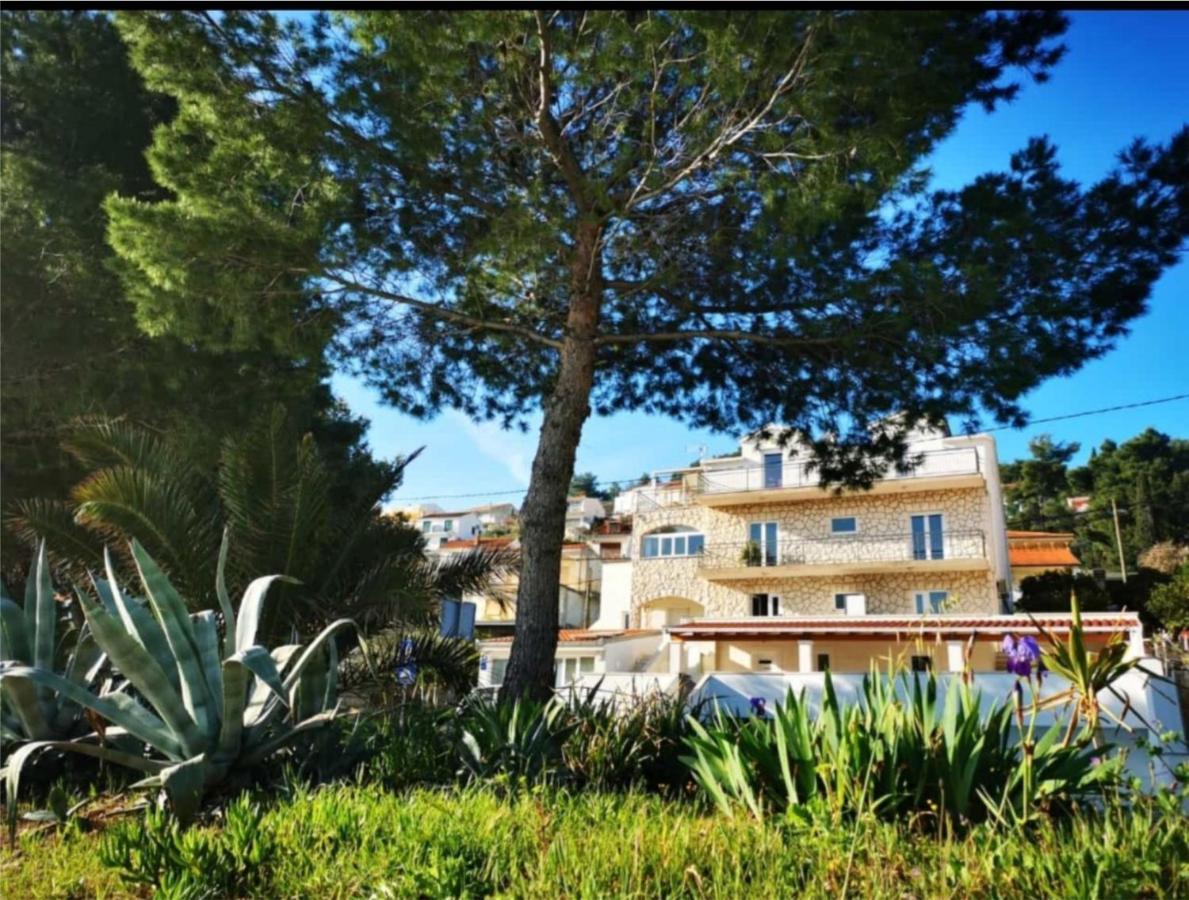 Apartments Penic Trogir Exteriör bild